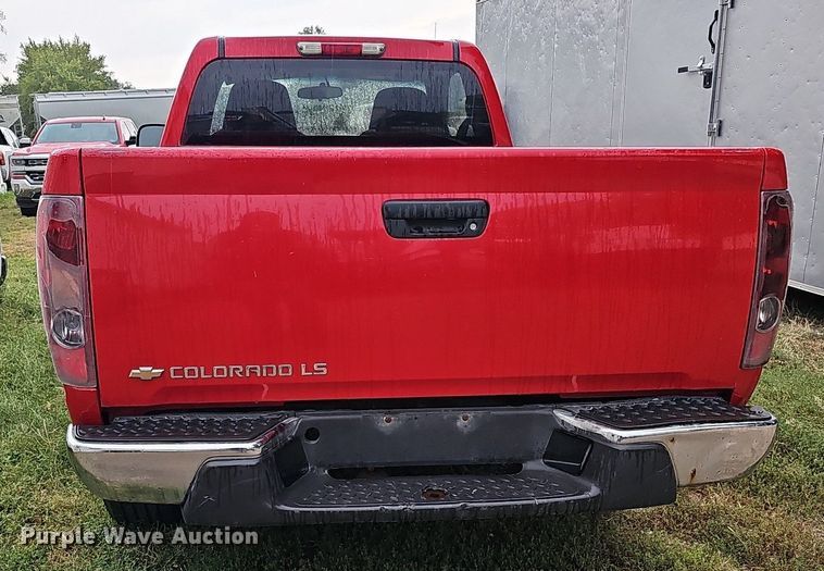 image for item DQ1159 2005 Chevrolet Colorado LS  pickup truck