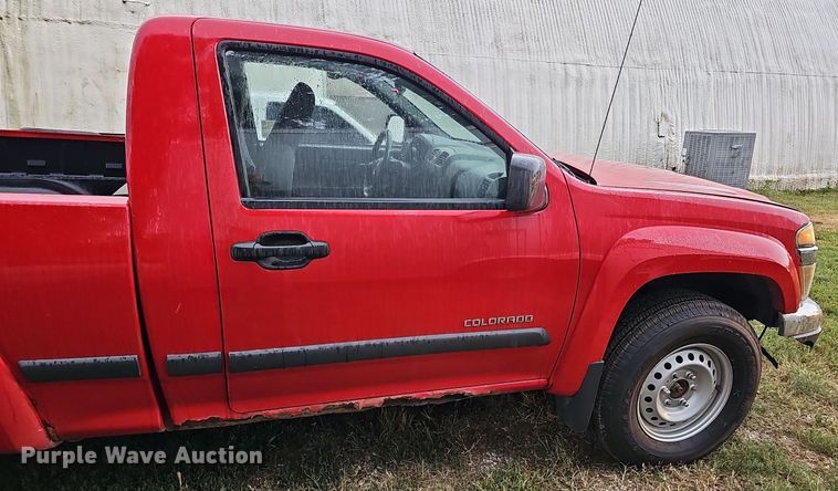 image for item DQ1159 2005 Chevrolet Colorado LS  pickup truck
