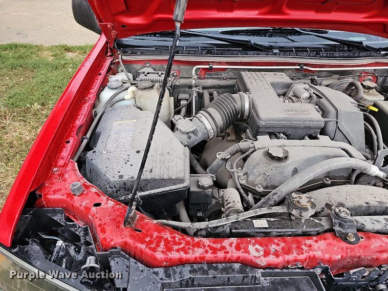 image for item DQ1159 2005 Chevrolet Colorado LS  pickup truck