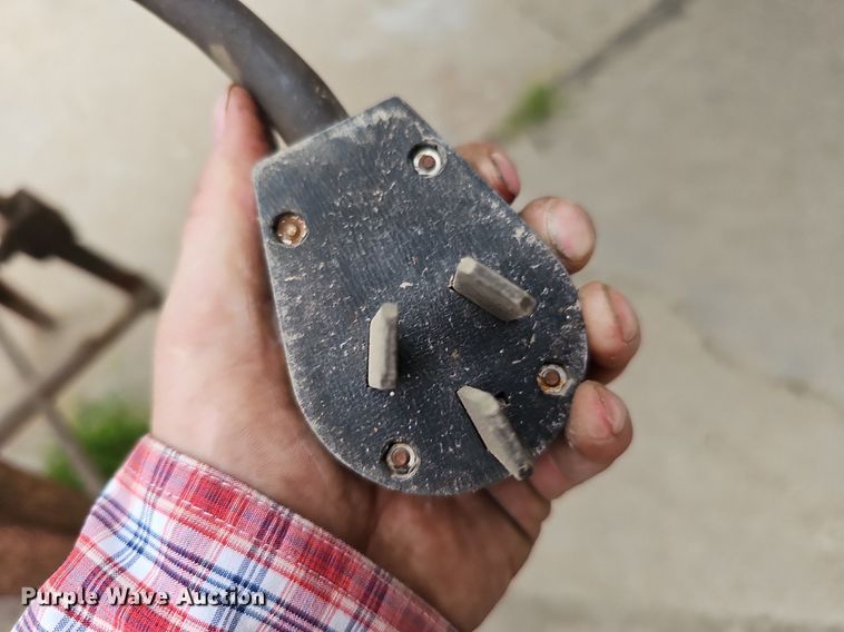 image for item DQ1162 Tools