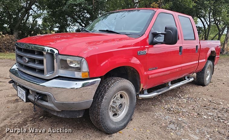 image for item DQ1163 2002 Ford F250 Super Duty Lariat  Crew Cab pickup truck