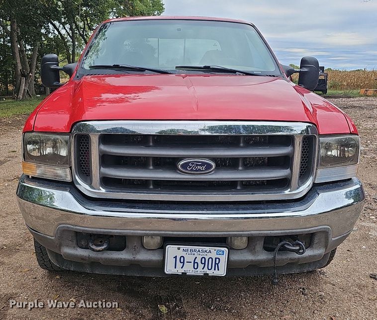 image for item DQ1163 2002 Ford F250 Super Duty Lariat  Crew Cab pickup truck