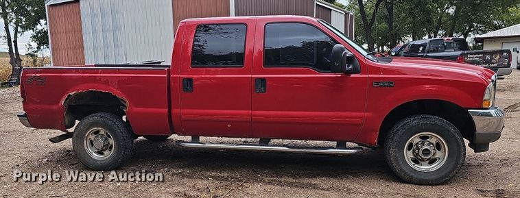 image for item DQ1163 2002 Ford F250 Super Duty Lariat  Crew Cab pickup truck