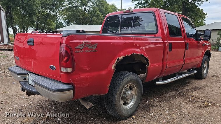 image for item DQ1163 2002 Ford F250 Super Duty Lariat  Crew Cab pickup truck