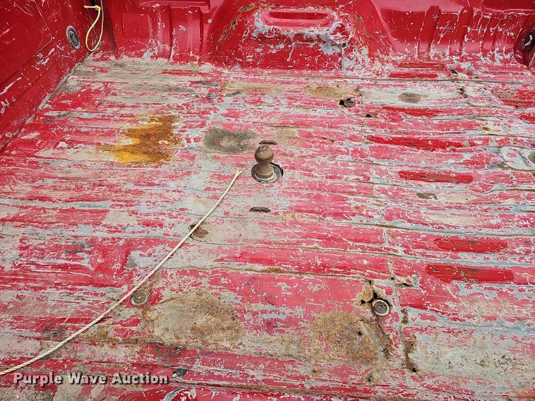 image for item DQ1163 2002 Ford F250 Super Duty Lariat  Crew Cab pickup truck