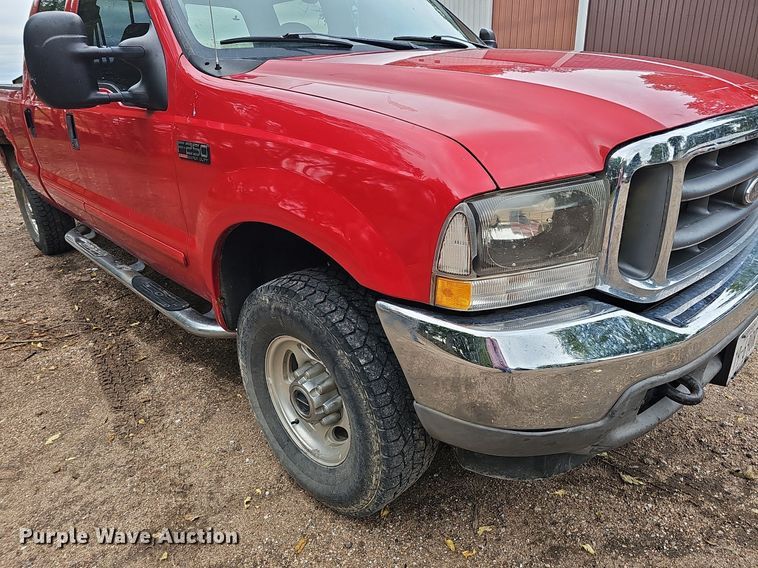 image for item DQ1163 2002 Ford F250 Super Duty Lariat  Crew Cab pickup truck