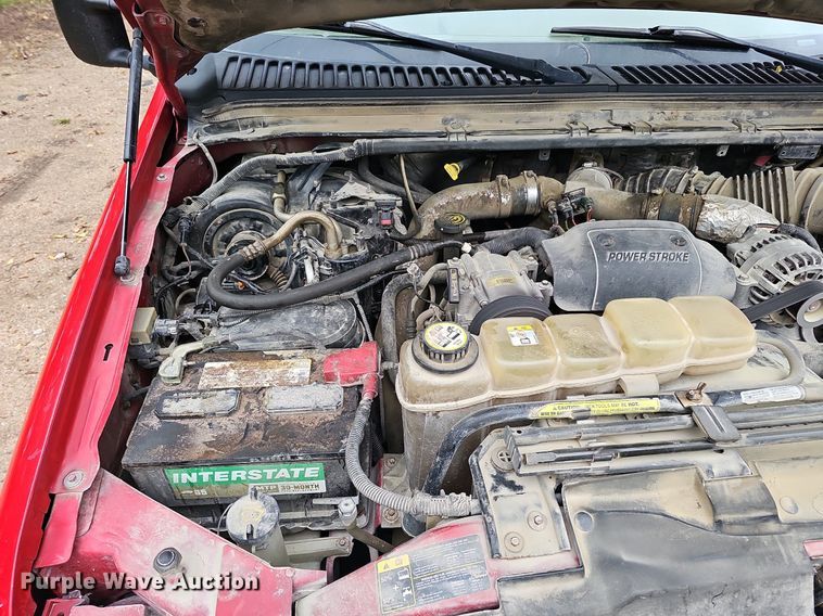 image for item DQ1163 2002 Ford F250 Super Duty Lariat  Crew Cab pickup truck