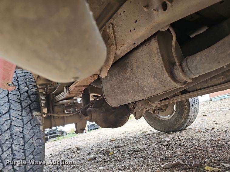 image for item DQ1163 2002 Ford F250 Super Duty Lariat  Crew Cab pickup truck