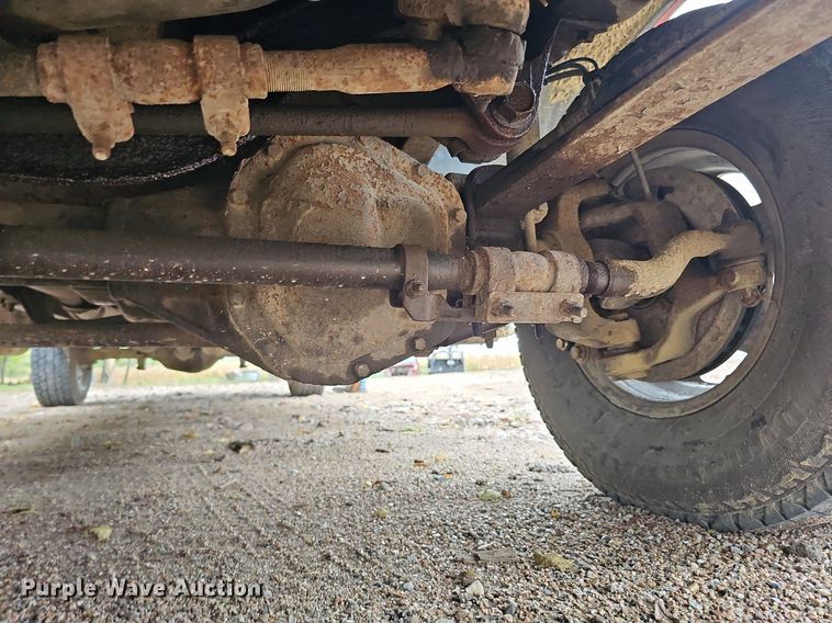 image for item DQ1163 2002 Ford F250 Super Duty Lariat  Crew Cab pickup truck