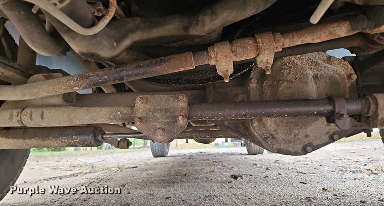 image for item DQ1163 2002 Ford F250 Super Duty Lariat  Crew Cab pickup truck