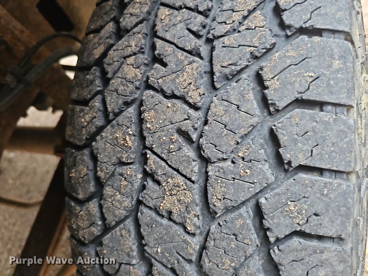 image for item DQ1163 2002 Ford F250 Super Duty Lariat  Crew Cab pickup truck