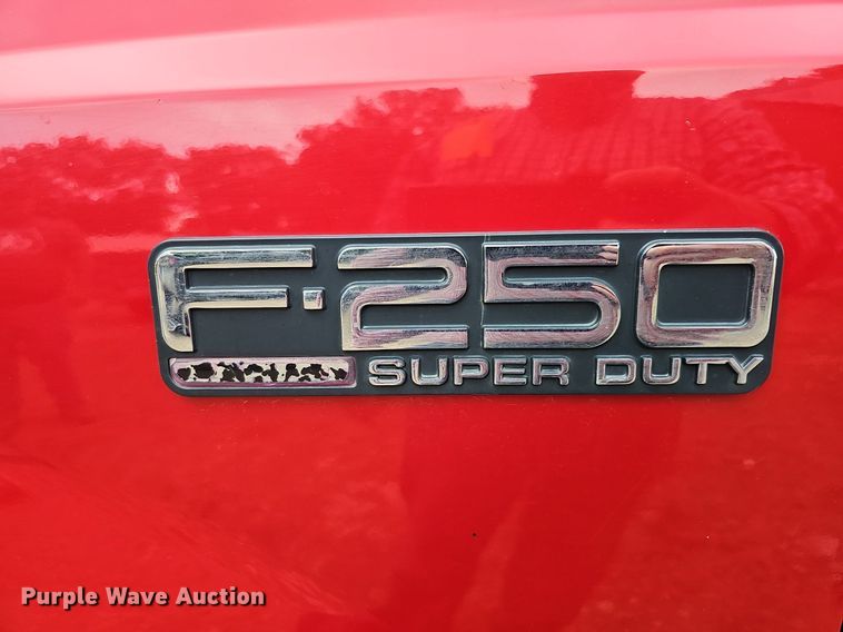 image for item DQ1163 2002 Ford F250 Super Duty Lariat  Crew Cab pickup truck