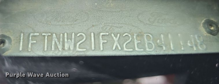 image for item DQ1163 2002 Ford F250 Super Duty Lariat  Crew Cab pickup truck