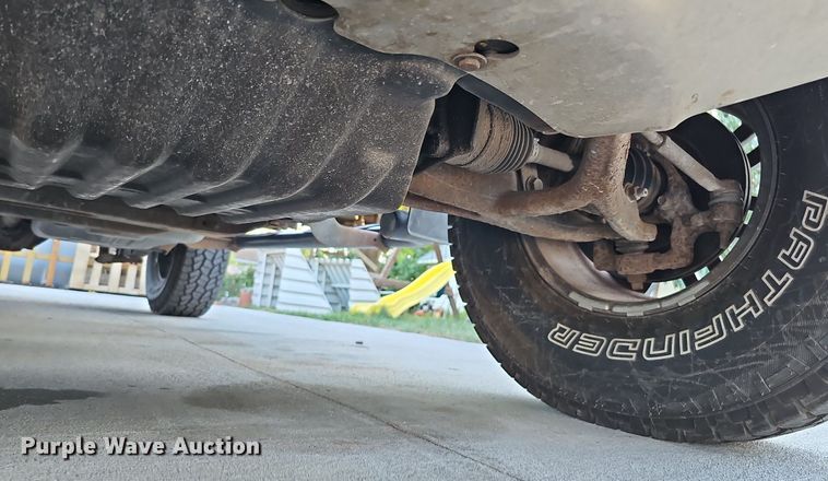 image for item DQ1164 2006 Hummer H3  SUV