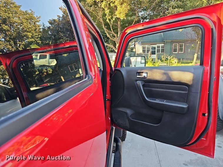 image for item DQ1164 2006 Hummer H3  SUV