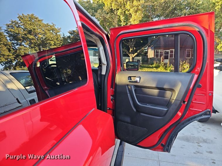 image for item DQ1164 2006 Hummer H3  SUV