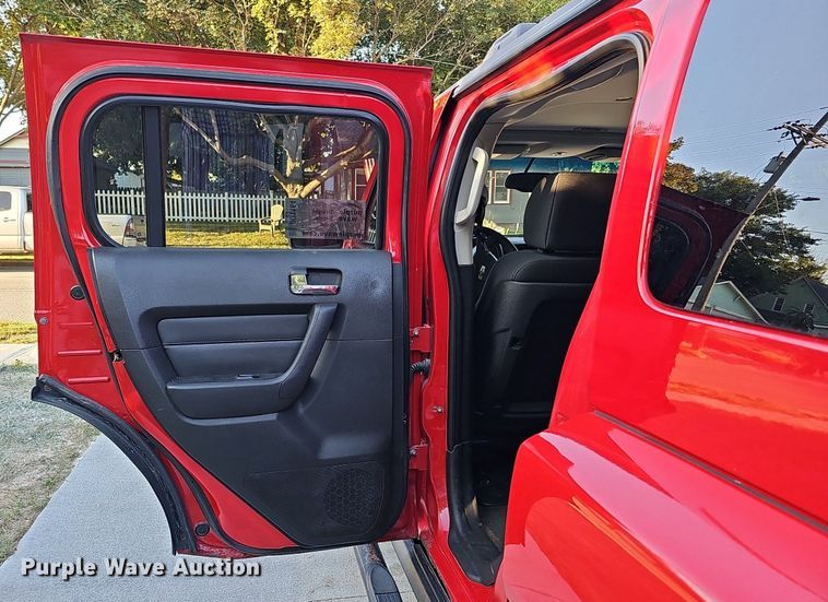 image for item DQ1164 2006 Hummer H3  SUV