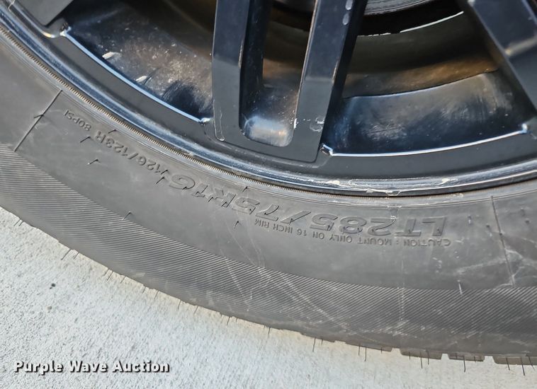 image for item DQ1164 2006 Hummer H3  SUV