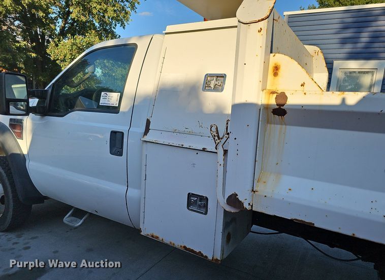 image for item DQ1165 2008 Ford F550 Super Duty  dump truck