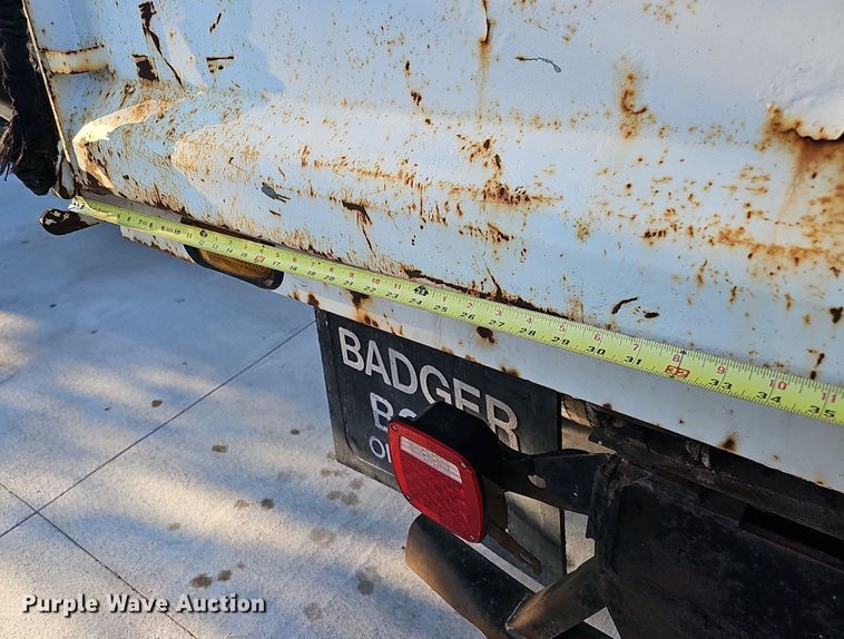 image for item DQ1165 2008 Ford F550 Super Duty  dump truck