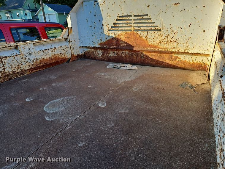 image for item DQ1165 2008 Ford F550 Super Duty  dump truck