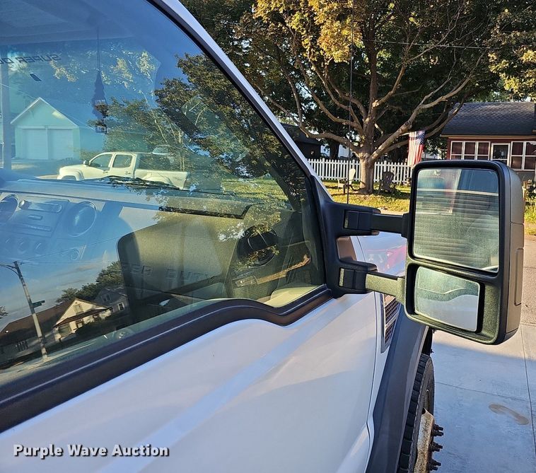 image for item DQ1165 2008 Ford F550 Super Duty  dump truck