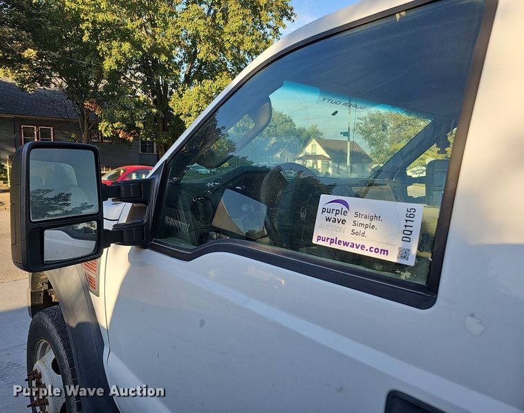 image for item DQ1165 2008 Ford F550 Super Duty  dump truck