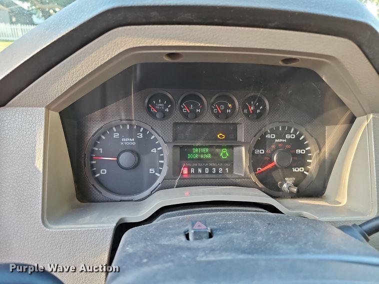 image for item DQ1165 2008 Ford F550 Super Duty  dump truck