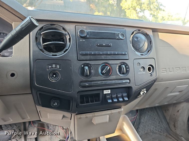 image for item DQ1165 2008 Ford F550 Super Duty  dump truck