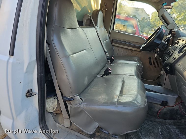 image for item DQ1165 2008 Ford F550 Super Duty  dump truck