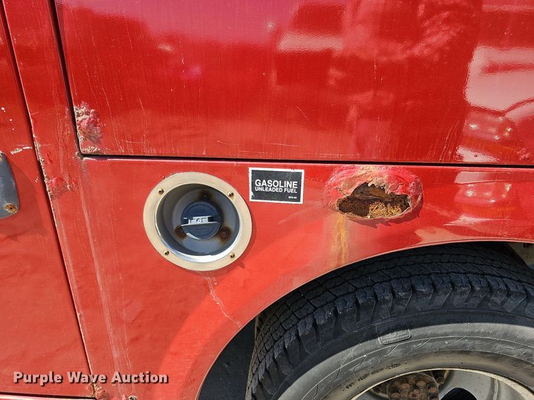 image for item DQ1172 2007 Chevrolet Silverado 3500  utility bed pickup truck