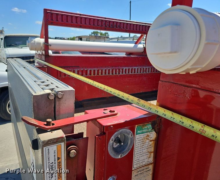 image for item DQ1172 2007 Chevrolet Silverado 3500  utility bed pickup truck