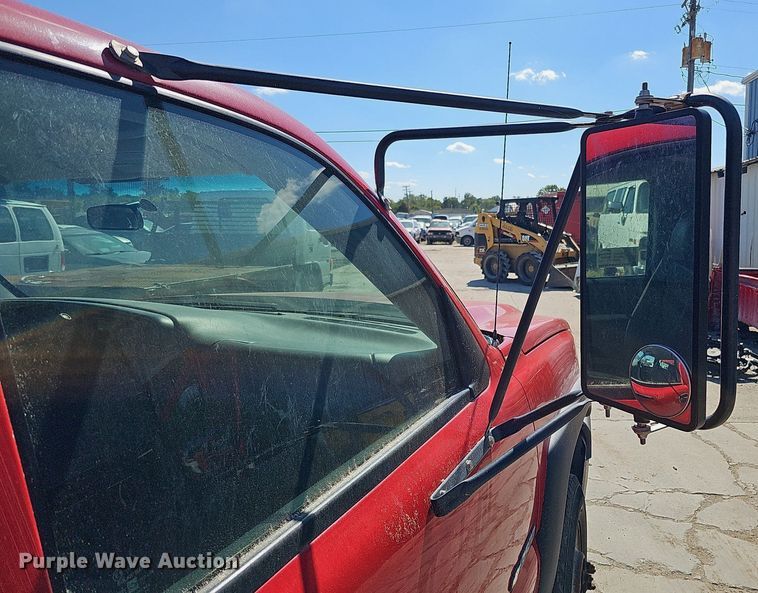 image for item DQ1172 2007 Chevrolet Silverado 3500  utility bed pickup truck