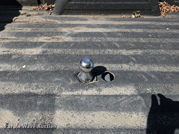 image for item DQ1184 2005 Chevrolet Silverado 2500HD  Ext. Cab pickup truck