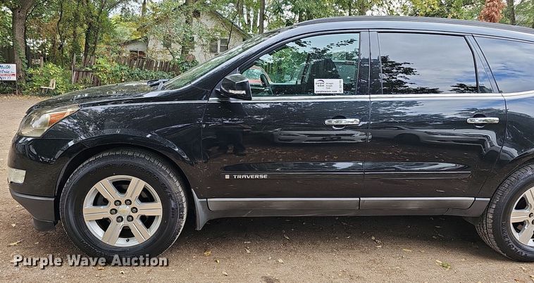 image for item DQ1193 2009 Chevrolet Traverse LT  SUV