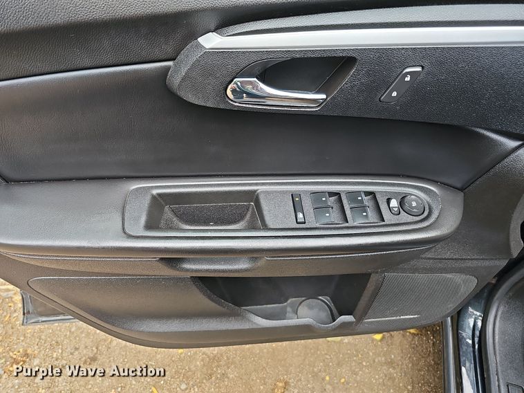 image for item DQ1193 2009 Chevrolet Traverse LT  SUV