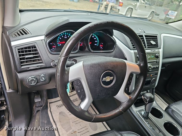 image for item DQ1193 2009 Chevrolet Traverse LT  SUV