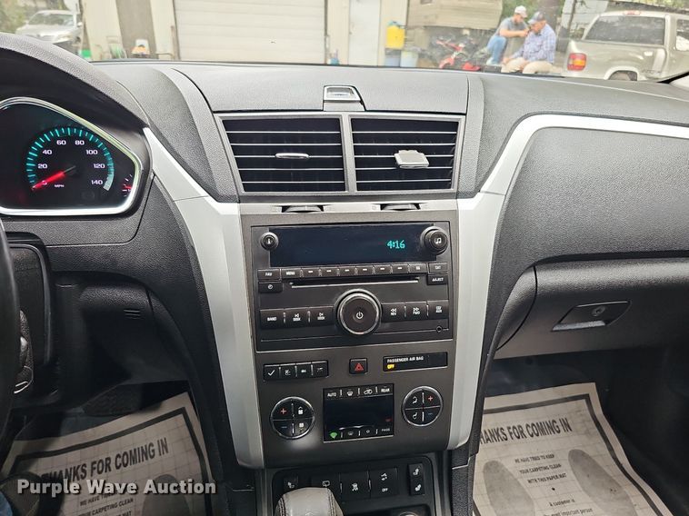 image for item DQ1193 2009 Chevrolet Traverse LT  SUV