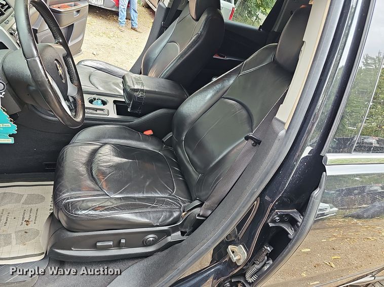 image for item DQ1193 2009 Chevrolet Traverse LT  SUV