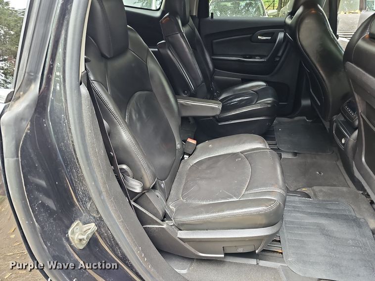 image for item DQ1193 2009 Chevrolet Traverse LT  SUV