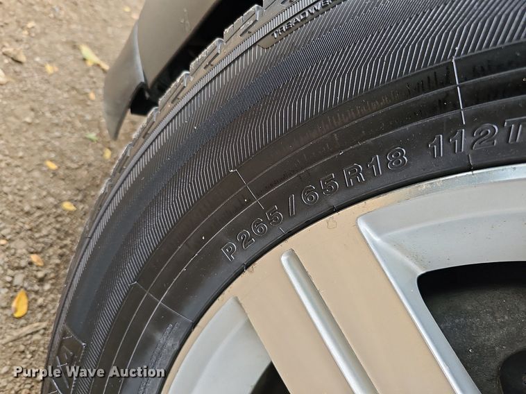 image for item DQ1193 2009 Chevrolet Traverse LT  SUV