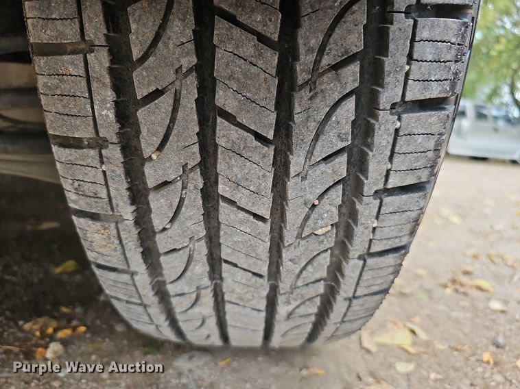 image for item DQ1193 2009 Chevrolet Traverse LT  SUV