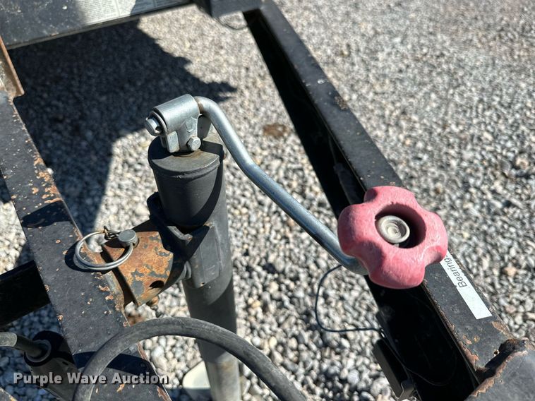 image for item DQ1450 2016 Lamar  utility trailer