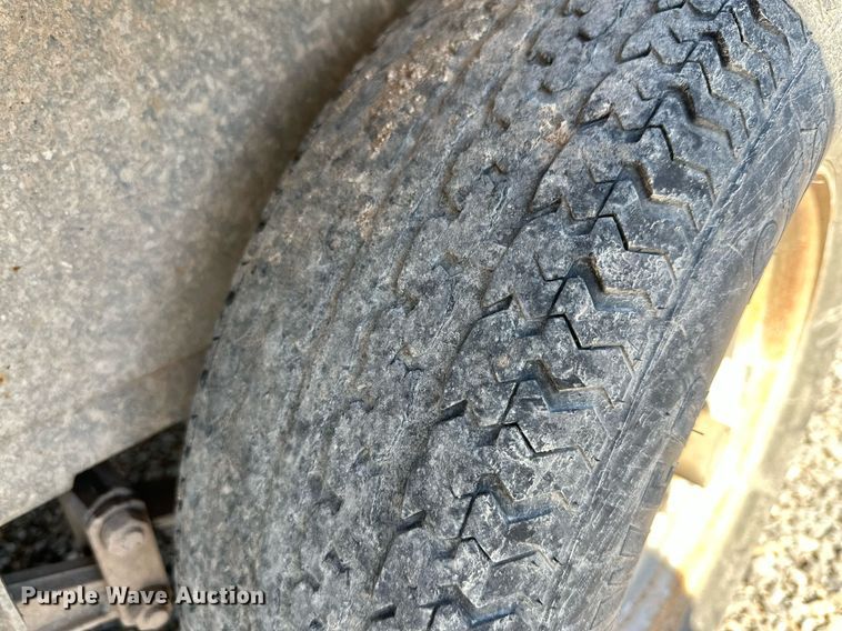 image for item DQ1450 2016 Lamar  utility trailer