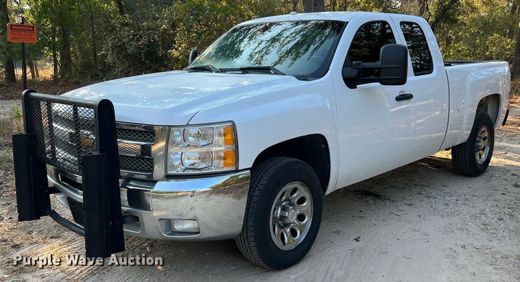 image for item DQ2214 2012 Chevrolet Silverado 1500  Ext. Cab pickup truck