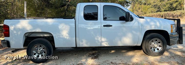 image for item DQ2214 2012 Chevrolet Silverado 1500  Ext. Cab pickup truck