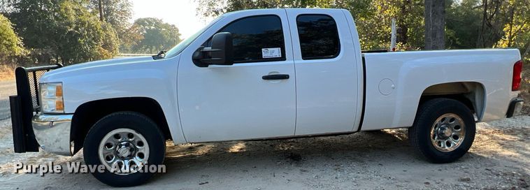 image for item DQ2214 2012 Chevrolet Silverado 1500  Ext. Cab pickup truck