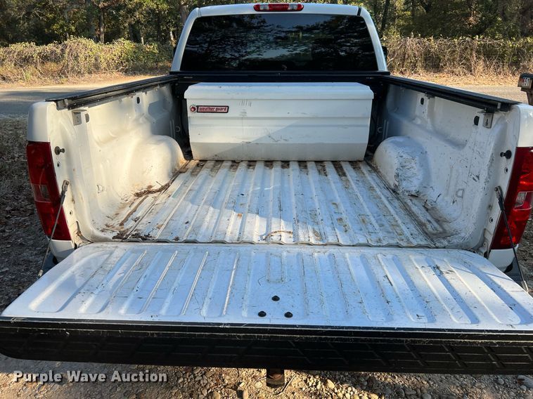 image for item DQ2214 2012 Chevrolet Silverado 1500  Ext. Cab pickup truck