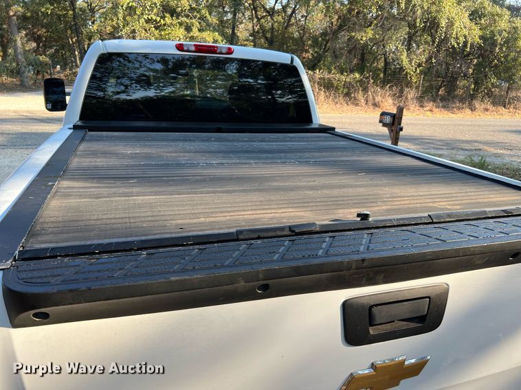 image for item DQ2214 2012 Chevrolet Silverado 1500  Ext. Cab pickup truck