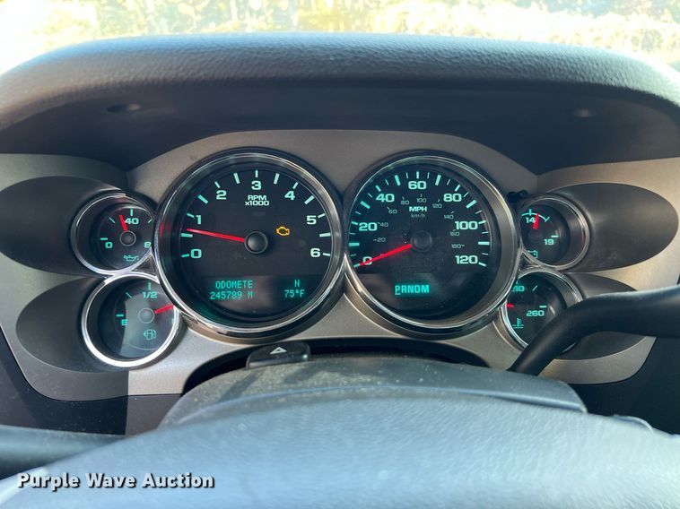 image for item DQ2214 2012 Chevrolet Silverado 1500  Ext. Cab pickup truck